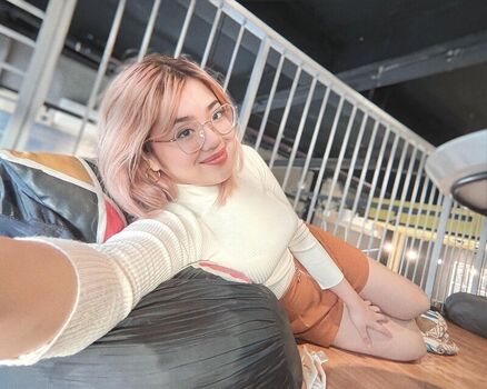 Full leaked Kwinbih private photo