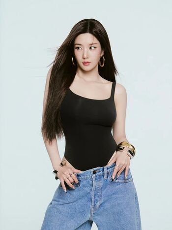 Full leaked Kwon eunbi page private photo