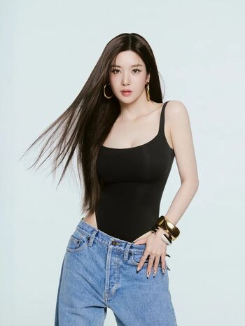 Full leaked Kwon eunbi page private photo