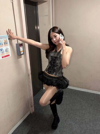 Full leaked Kwon eunbi page private photo