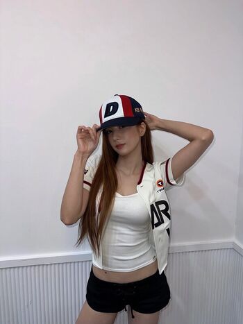 Full leaked Kwon eunbi private photo