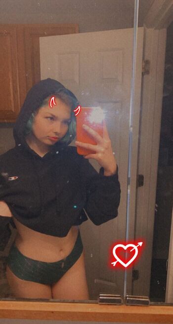 Full leaked Kxrennicole private photo