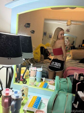 Full leaked Kylie belle private photo