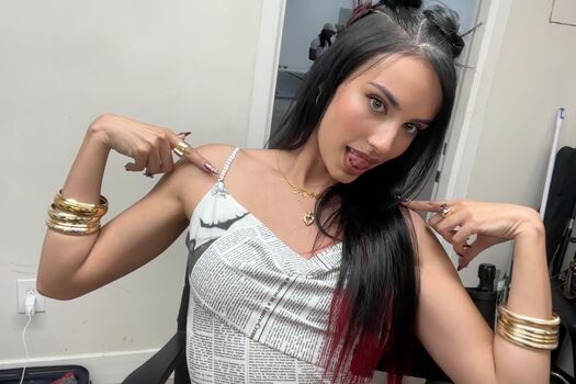 Full leaked Kylie cantrall private onlyfans photo