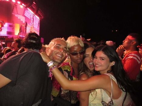 Full leaked Kylie jenner private onlyfans photo