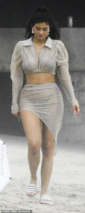 Full leaked Kylie jenner page private photo