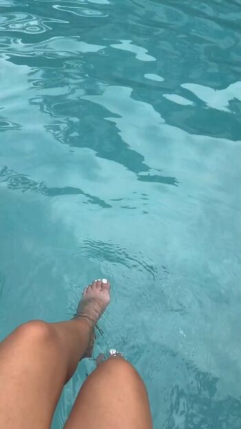 Full leaked Kylie private photo