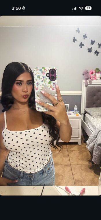 Full leaked Kyliemariee private photo