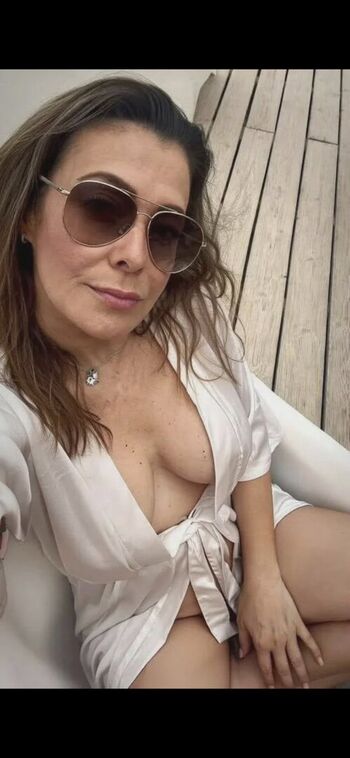Full leaked Kym marsh private photo