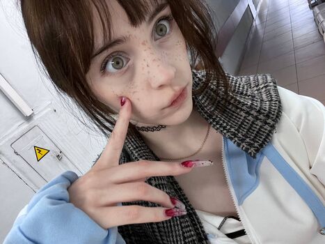 Full leaked Kzuuki private photo