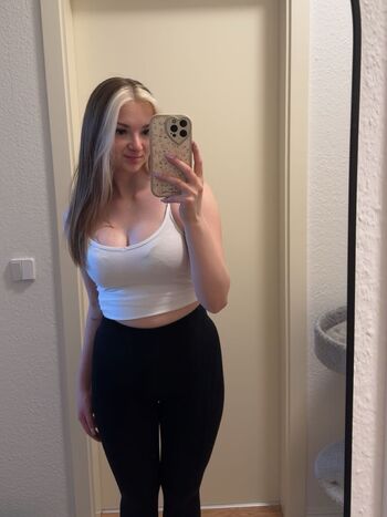 Full leaked L i s a private photo