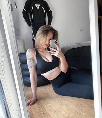 Full leaked La dini private onlyfans photo