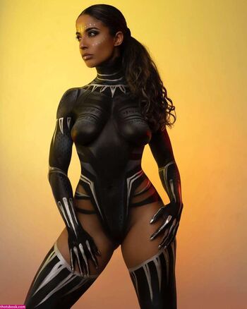 Full leaked Laalemanaofficia private onlyfans photo