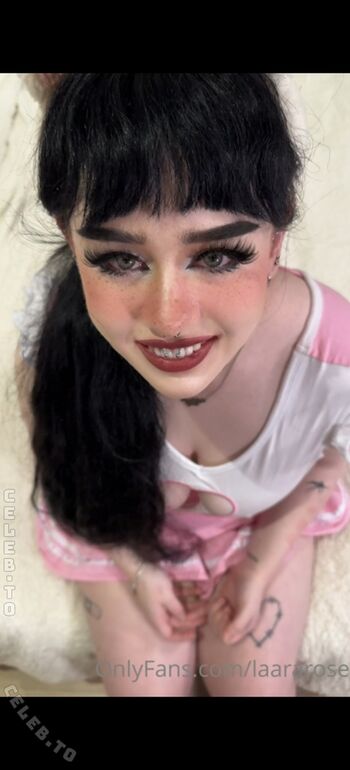 Full leaked Laararose private onlyfans photo