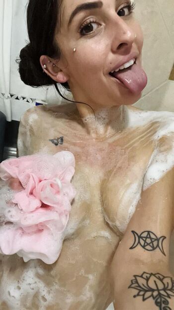 Full leaked Lacey daze private onlyfans photo