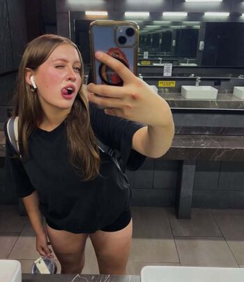 Full leaked Lachanclathrower private onlyfans photo