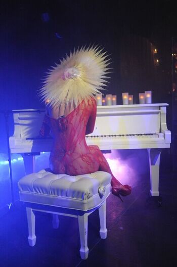Full leaked Lady gaga private photo
