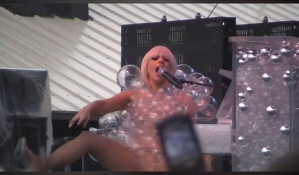 Full leaked Lady gaga page private photo