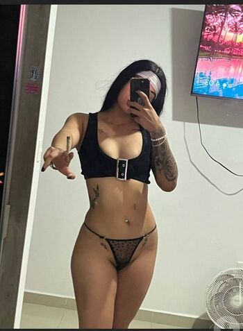 Full leaked Lady yeska private photo
