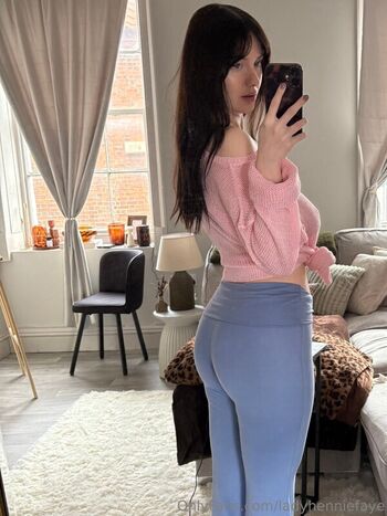 Full leaked Ladyhenniefaye private photo