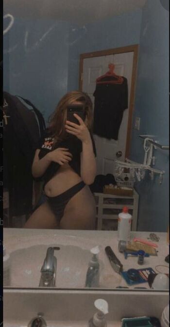 Full leaked Ladyskyliyn private photo