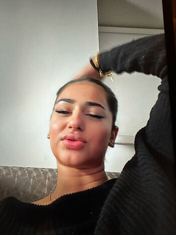 Full leaked Laibaalimian private onlyfans photo