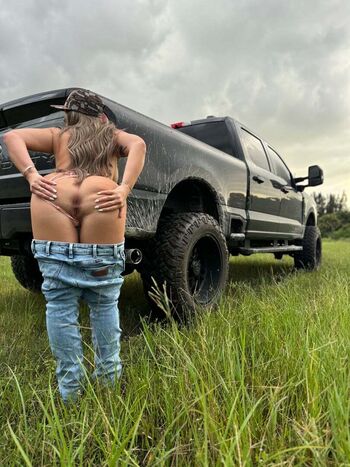 Full leaked Laineymae   page private onlyfans photo