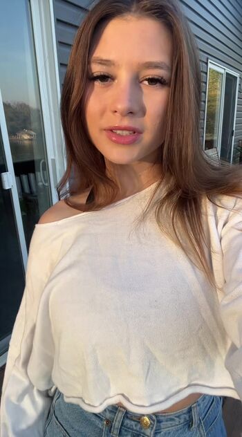 Full leaked Lainie koscinski private onlyfans photo