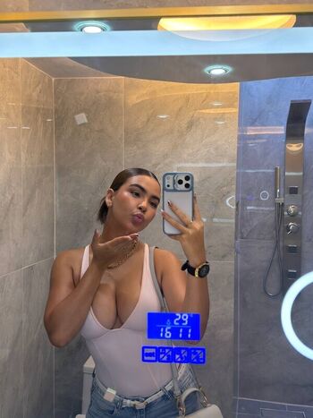 Full leaked Lakaryofficial private photo