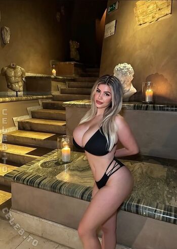 Lali957