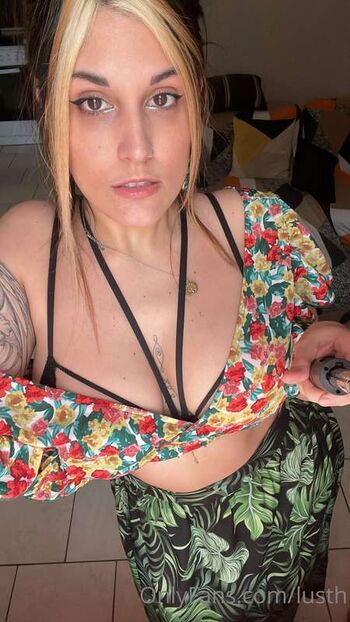 Full leaked Laly lauren private onlyfans photo