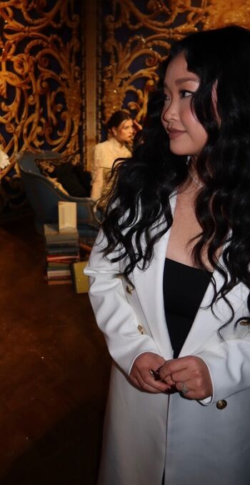 Full leaked Lana condor page private photo