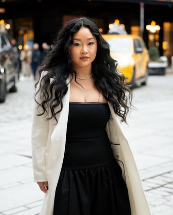 Full leaked Lana condor page private photo