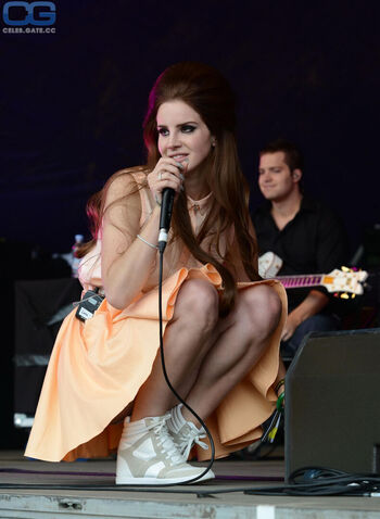 Full leaked Lanadelrey private onlyfans photo