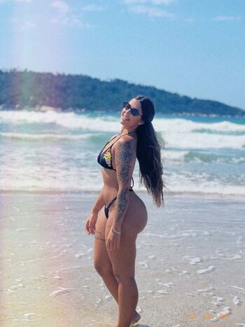 Full leaked Lara castro private photo