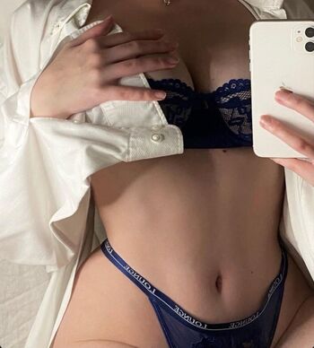 Full leaked Lara mde private onlyfans photo