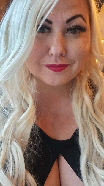 Full leaked Lara moore page private onlyfans photo