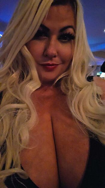 Full leaked Lara moore page private onlyfans photo