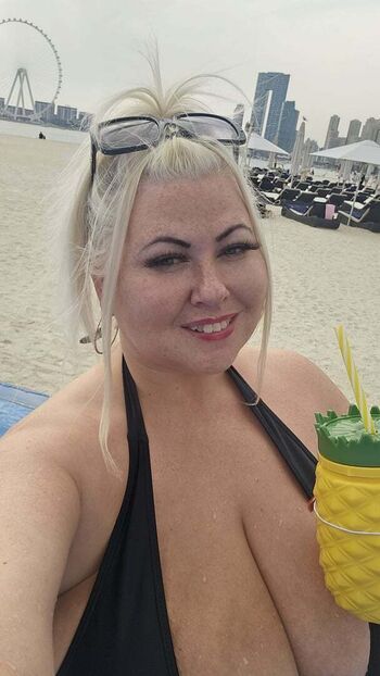 Full leaked Lara moore private onlyfans photo