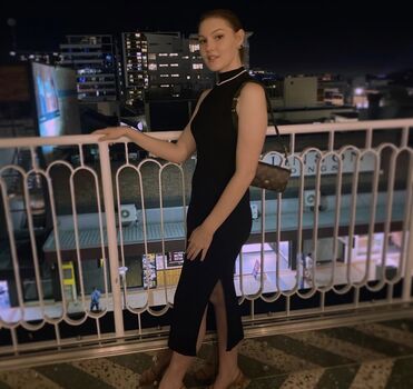 Full leaked Lara petersen private onlyfans photo