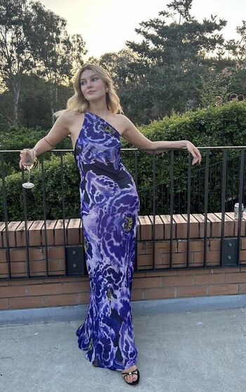 Full leaked Lara petersen private onlyfans photo