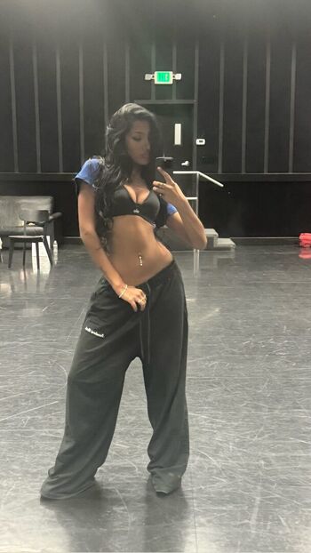 Full leaked Lara raj page private onlyfans photo