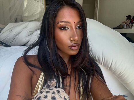 Lara Raj