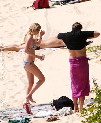 Full leaked Lara stone private onlyfans photo