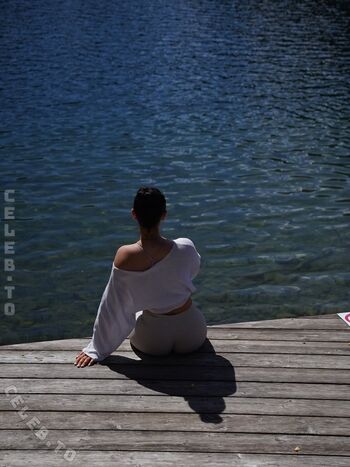 Full leaked Lara stxx private onlyfans photo