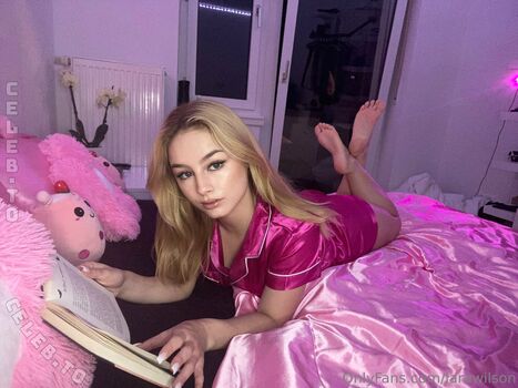 Full leaked Lara wilson private onlyfans photo