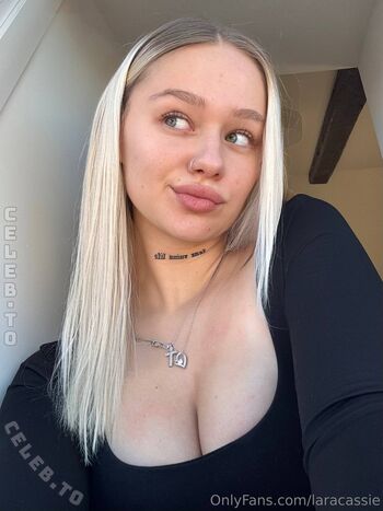 Full leaked Laracassie page private onlyfans photo