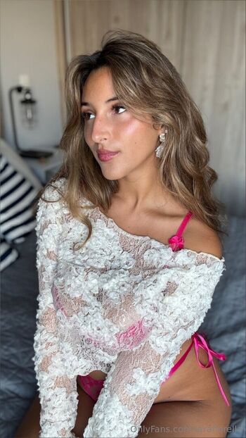 Full leaked Larafiorella private onlyfans photo