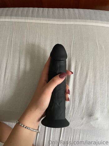 Full leaked Larajuice private photo