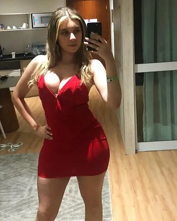 Full leaked Laramellos page private photo